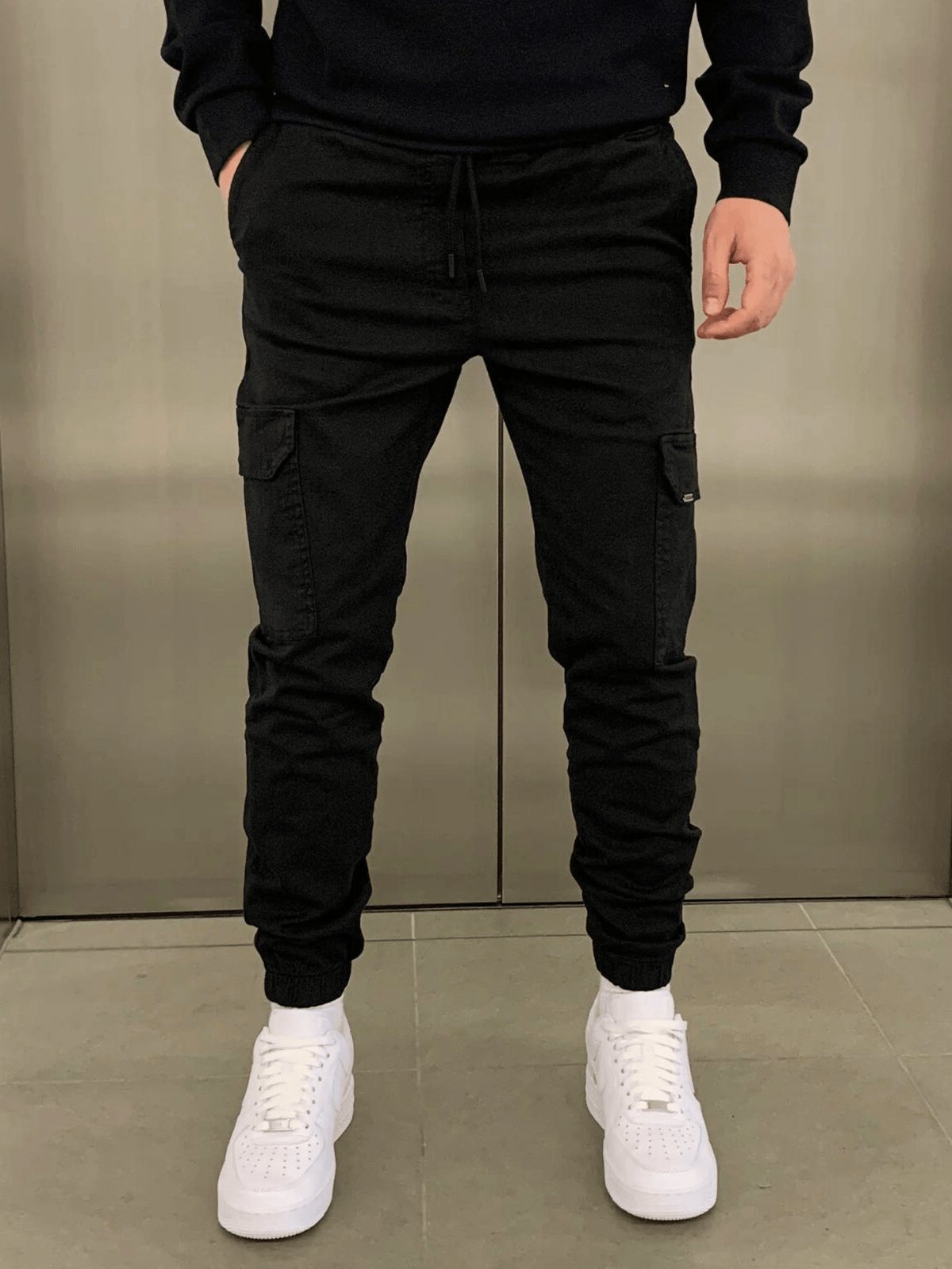 Pantalon Jogger Cargo Homme Ajusté, coloris Noir