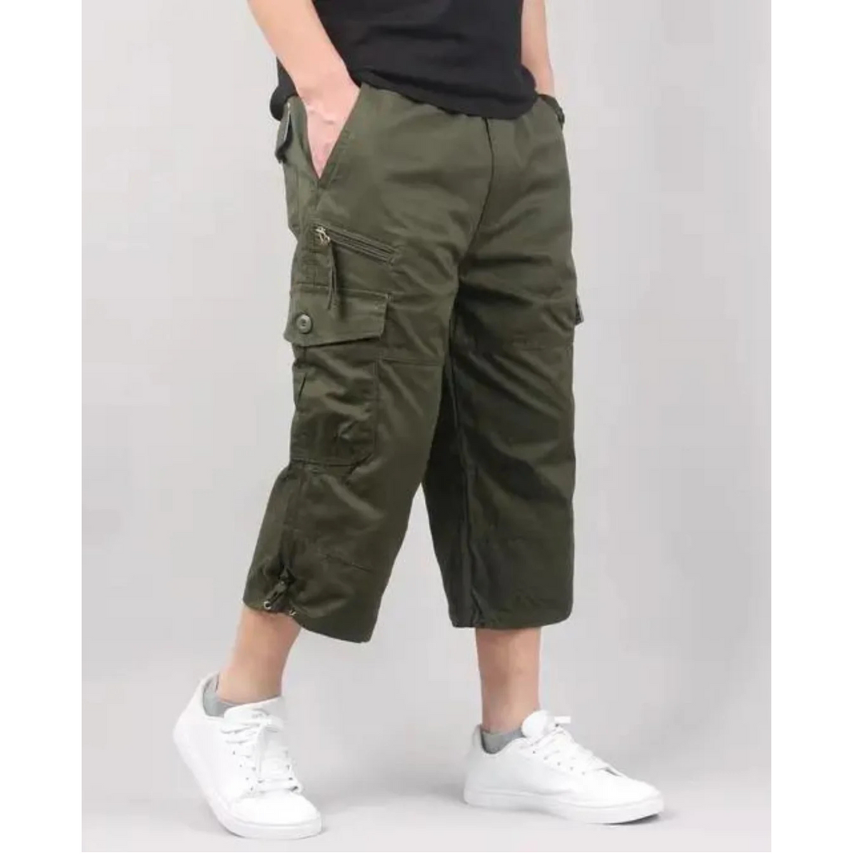 Short Homme, coloris Vert Armée