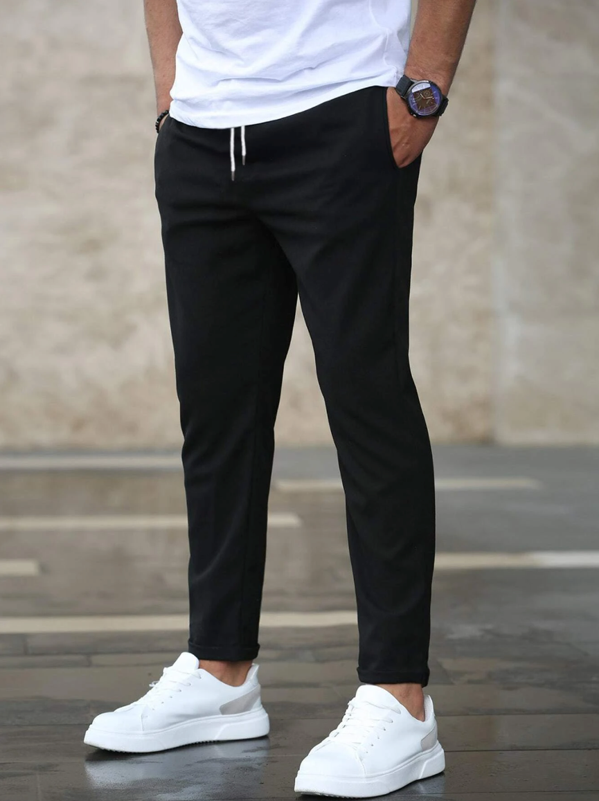 Jogging Slim Fit Homme, coloris Noir