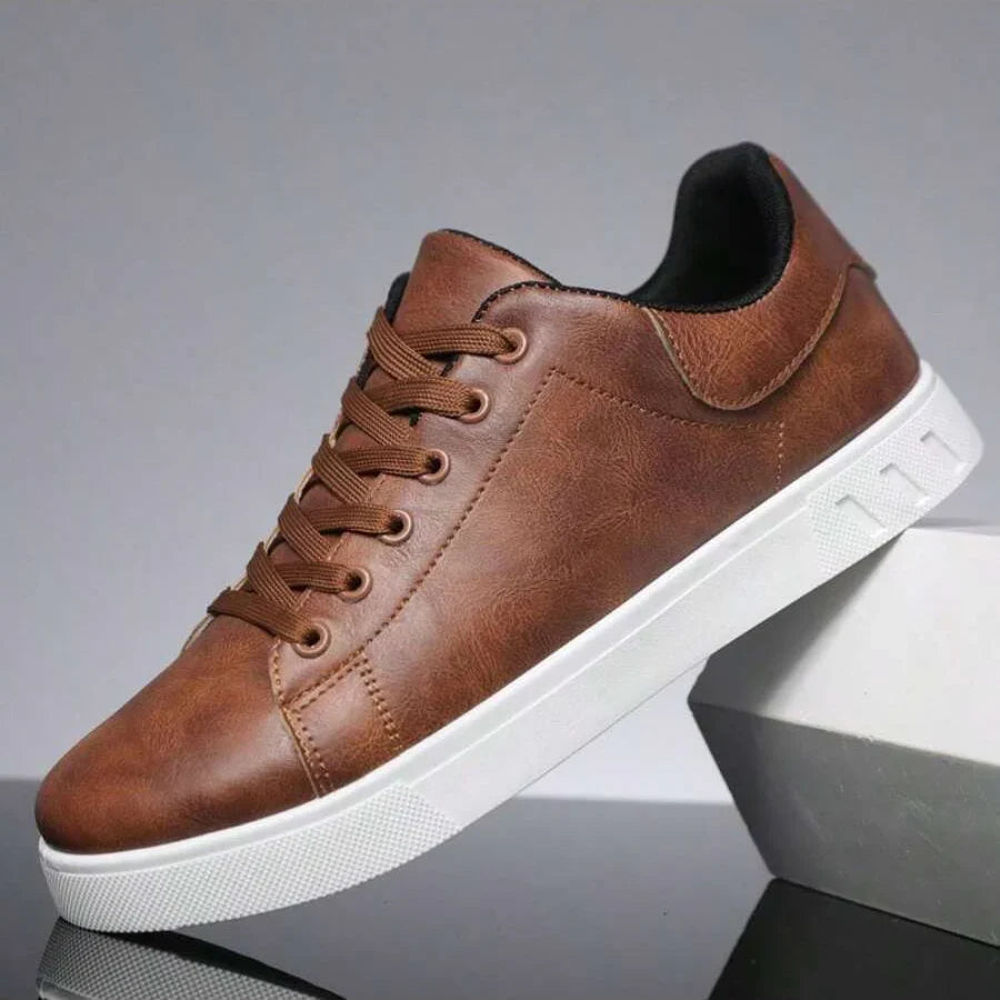 Baskets homme basses à lacets, coloris Marron