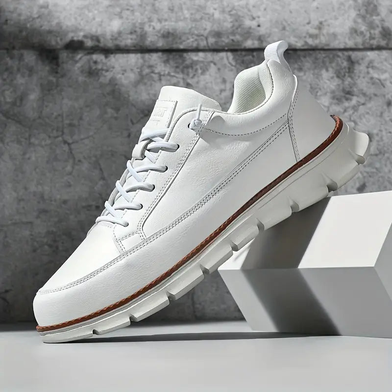 Baskets homme semelle crantée, coloris Blanc