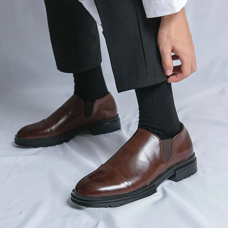 Chaussures homme à enfiler perforées, vue 9