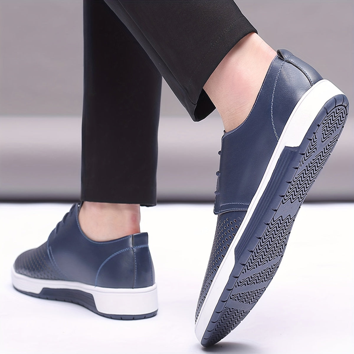 Chaussures homme à lacets perforées, vue 9