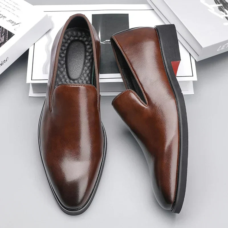 Chaussures homme bout allongé, coloris Marron