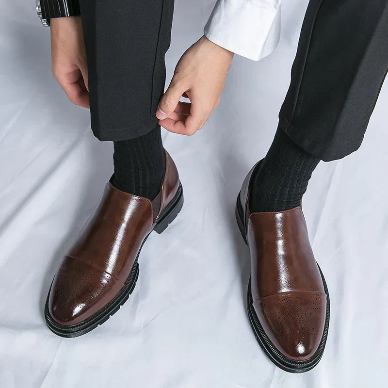 Chaussures homme perforées, coloris Marron