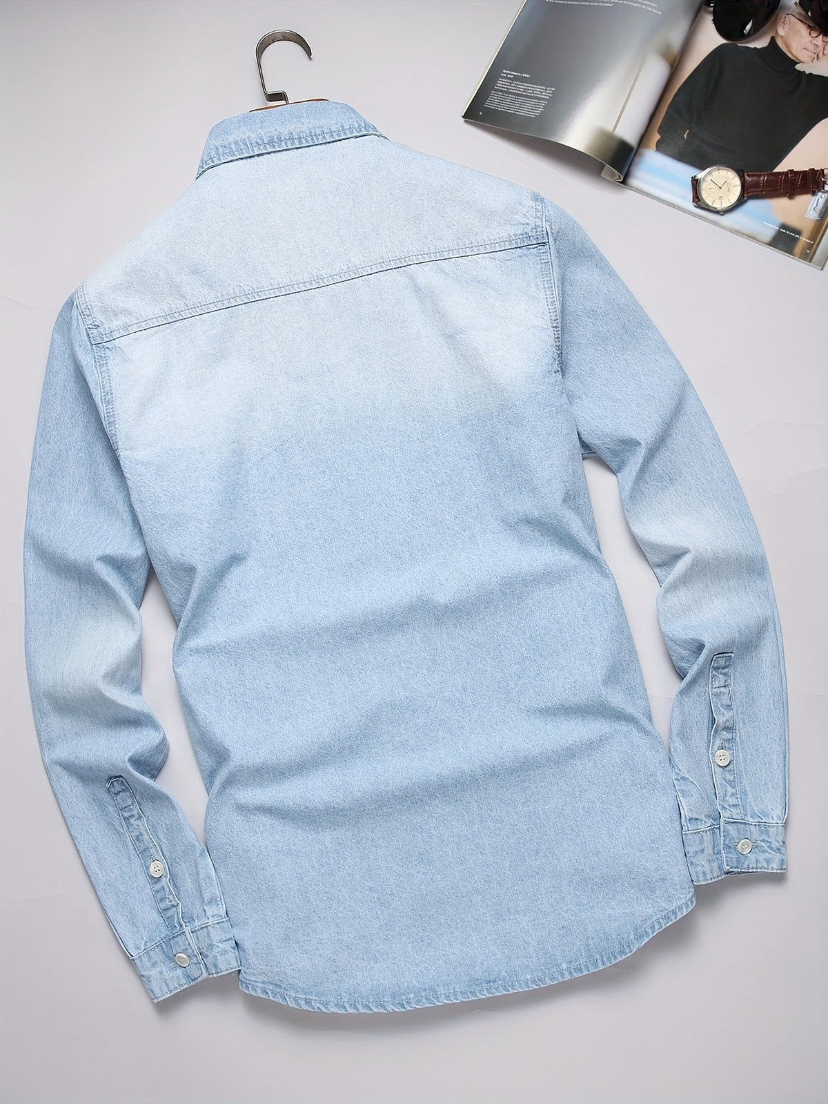 Chemise homme boutonnée à poches, coloris Bleu Clair Délavé, vue 2