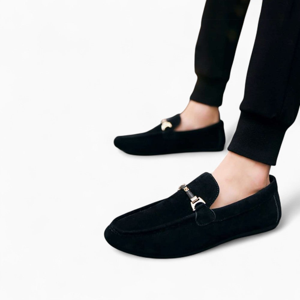Mocassins En Daim Avec Une Chaîne Décorative Pour Hommes, coloris Noir, vue 4