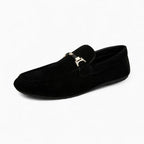 Mocassins En Daim Avec Une Chaîne Décorative Pour Hommes, coloris Noir, vue principale