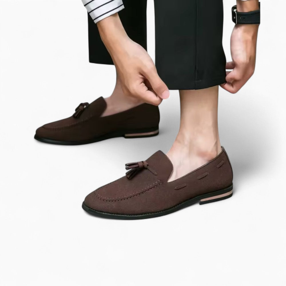 Mocassins à glands en faux daim à surpiqûres blanches, coloris Marron, vue 3