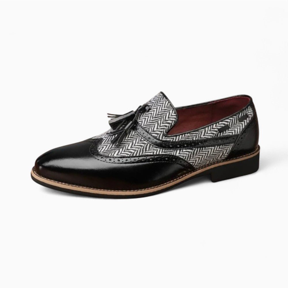 Mocassins À Glands En Cuir Motif À Chevrons, coloris Noir