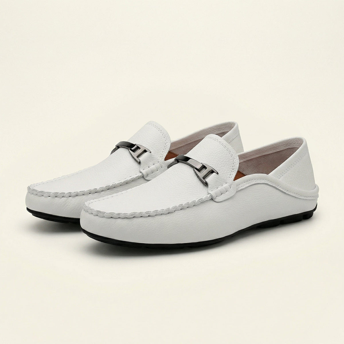 Mocassin à Ornement Métallique en Cuir Lisse, vue 5