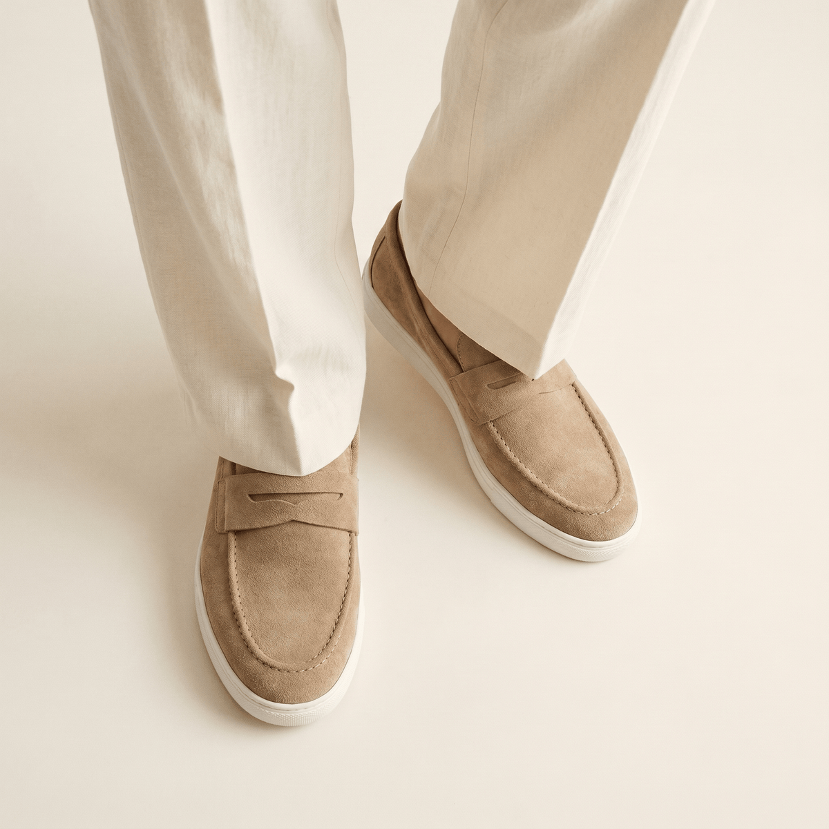 Mocassin Homme Penny Loafer en Daim à Semelle Contrastée, vue 4