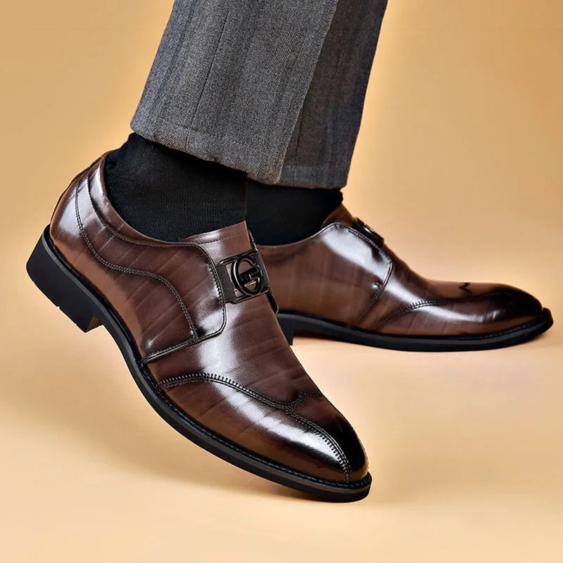 Chaussures homme à lacets bout allongé, coloris Noir