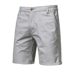 Short homme à taille partiellement élastiquée, coloris Gris clair
