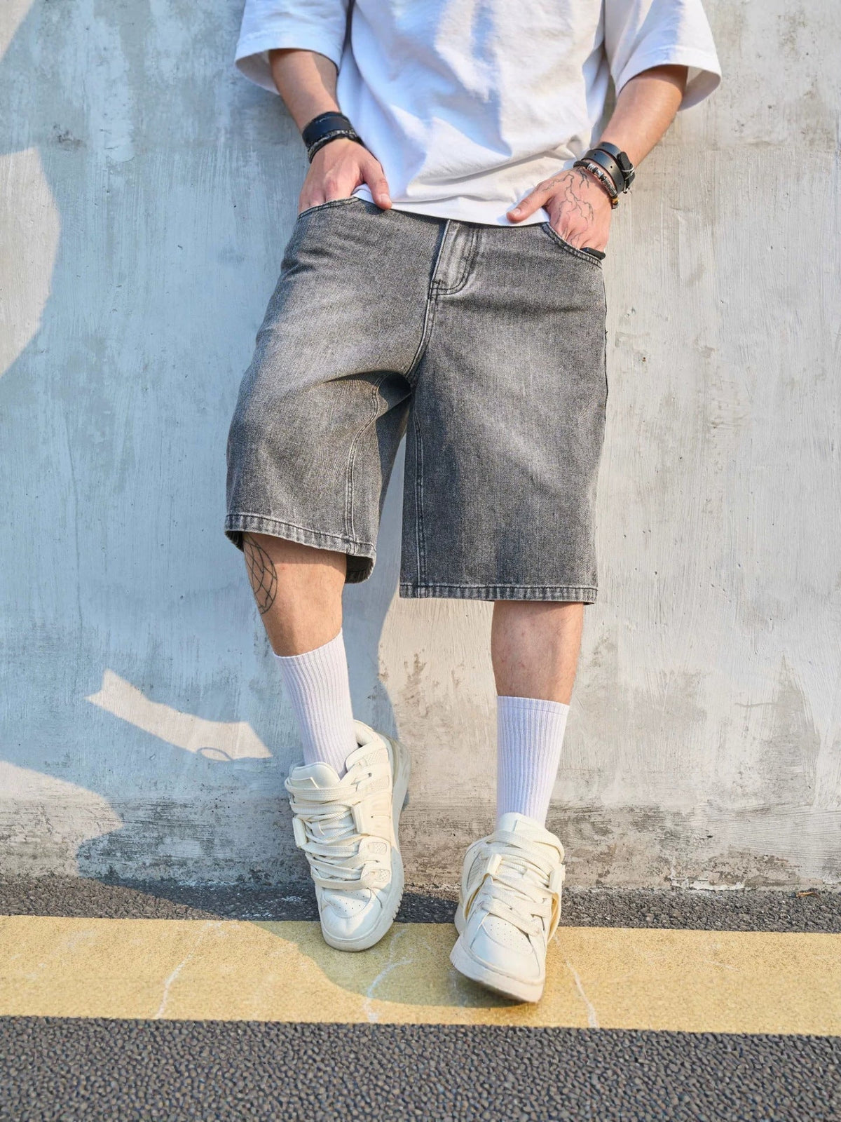 Short homme délavé, coloris Gris, vue principale