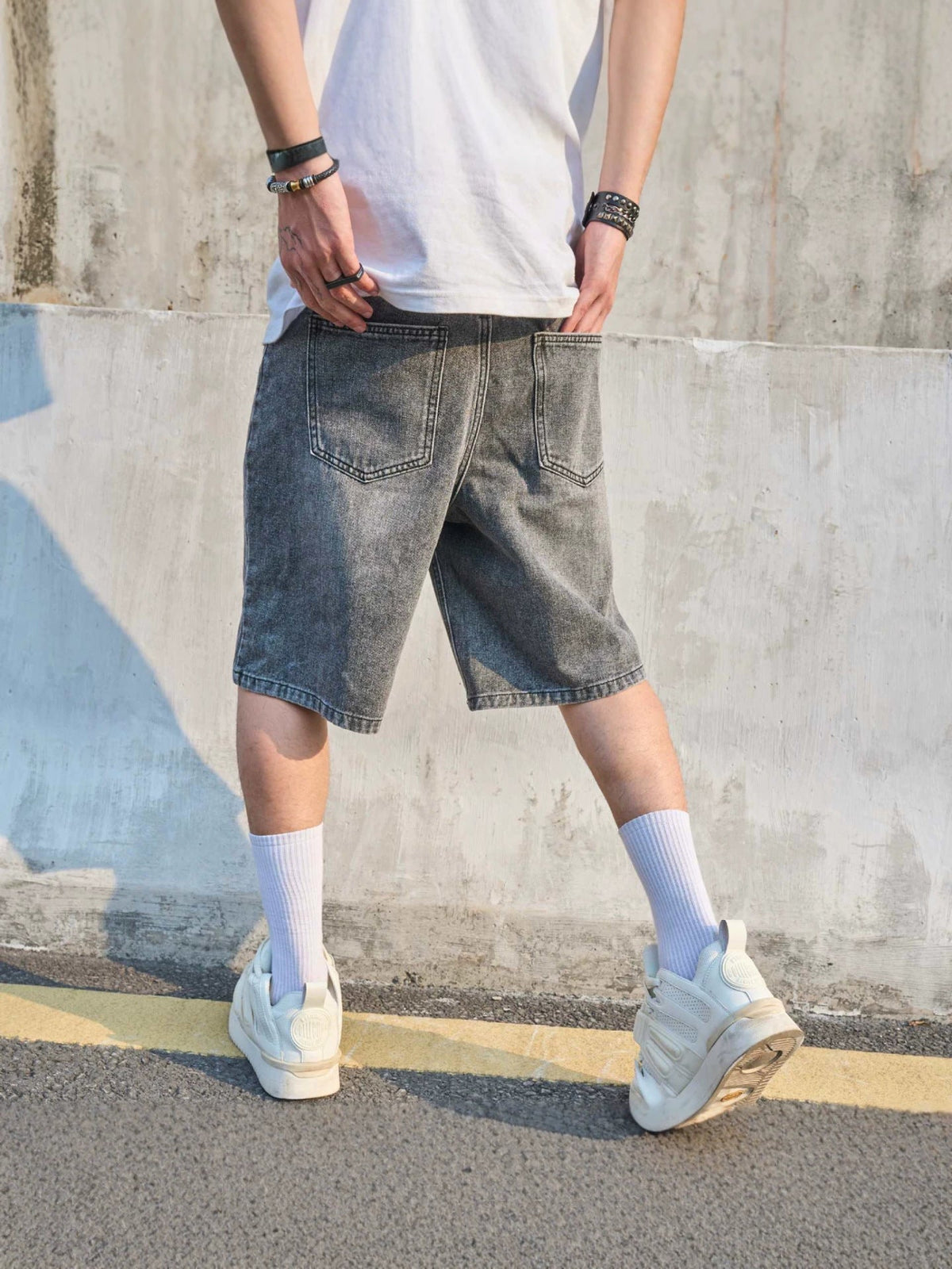 Short homme délavé, coloris Gris, vue 3