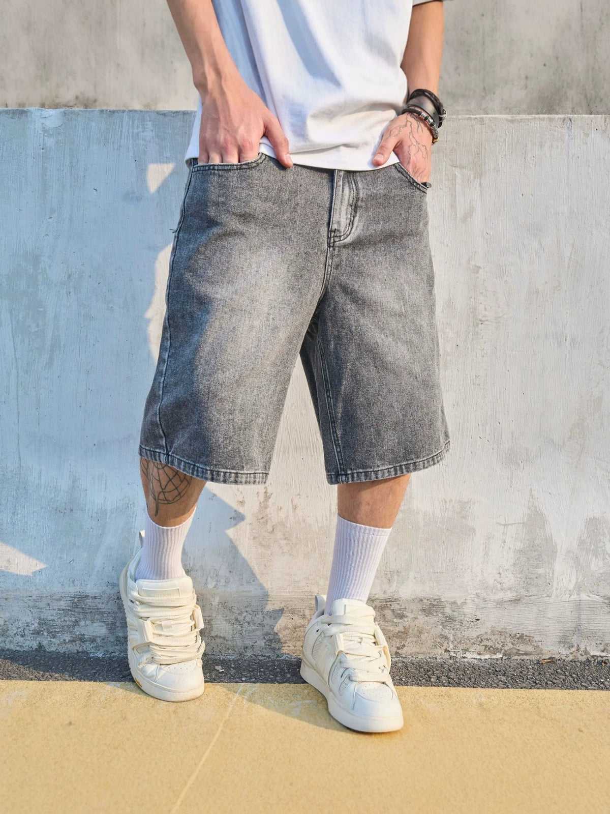 Short homme délavé, coloris Gris, vue 4