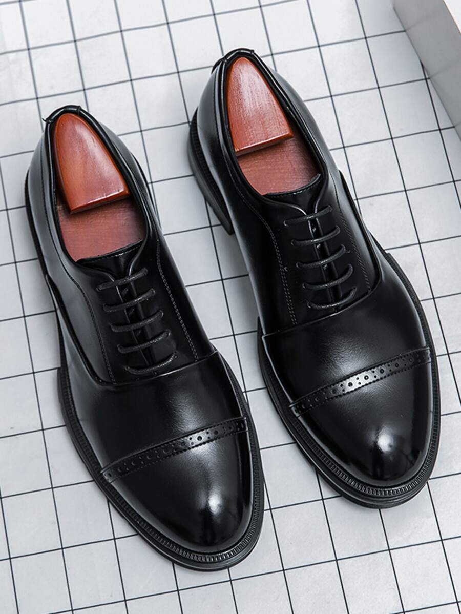 Souliers homme à lacets bout rapporté, coloris Noir